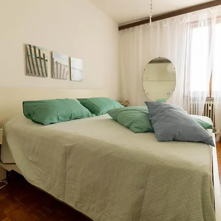 La Chicca Sui Tetti Apartment *