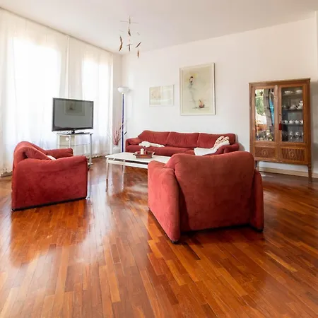 La Chicca Sui Tetti Desenzano del Garda